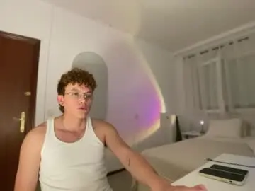 Chaturbate Nude Webcam of anddres_boss