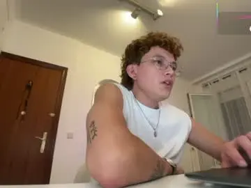 Chaturbate Free Porn Cam of anddres_boss