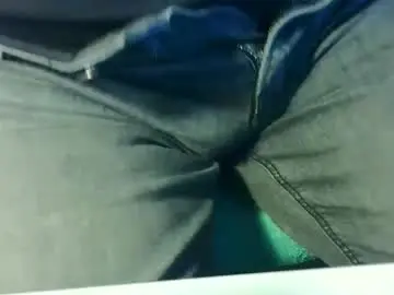 Chaturbate Live Sex of martial04