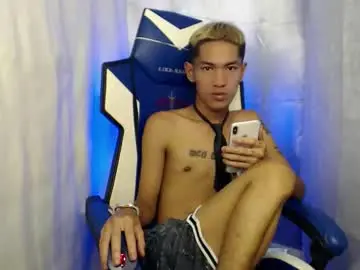 Chaturbate Sex Cam of 0cir_asiansatisfy