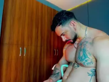 Chaturbate Live Porn of massimo_visconti