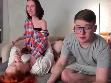 Chaturbate Live Porn of couple_of_kittens