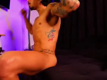 Chaturbate Live Sex Cam of dickdamian_