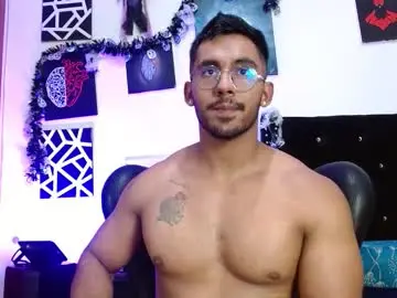 Chaturbate Watch Live Sex Cams of romanpearce_