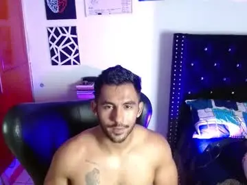 Chaturbate Free Porn Cam of romanpearce_