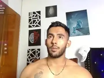 Chaturbate Sex Chat of romanpearce_