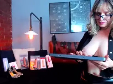 Chaturbate Sex Cam of samantha_mature56