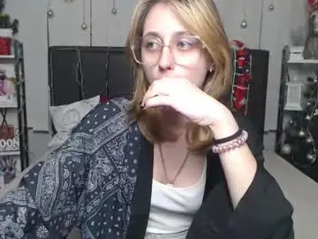 Chaturbate Live Sex Cam of tracyleebb