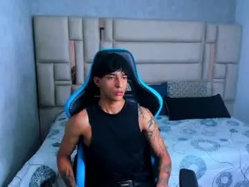 Chaturbate Free Live Porn of croy_myer