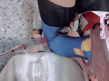 Chaturbate Live Sex Cam of kate_yoshy