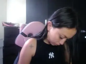 Chaturbate Live Sex of holly_rose69