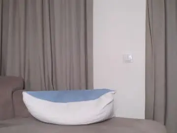 Chaturbate Live Sex Cam of smileyouarehere