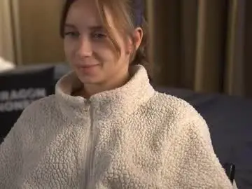 Chaturbate Private Sex Chat of 2girls_1dream