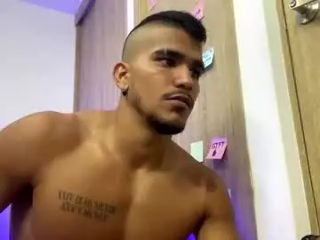 Chaturbate Best live sex cam show of camilo_contre21