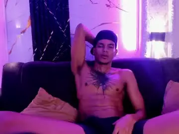 Chaturbate Sex Cam of kai_storm7