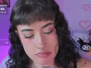 Chaturbate Live Sex Cam of melody_suarez