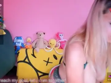 Chaturbate Free Porn Cam of new_sexyiass