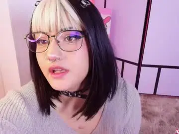 Chaturbate Watch Live Sex Cams of black_cryystal