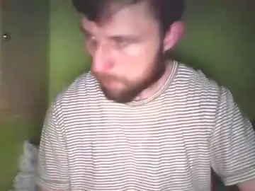 Chaturbate Live Sex Cam of slaveboy32bi