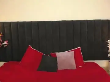 Chaturbate Live Sex Cam of soft_attraction