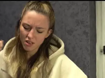 Chaturbate Free Porn Cam of your_little_flexible_girl