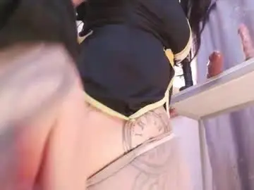 Chaturbate Sex Cam of zhamira_21