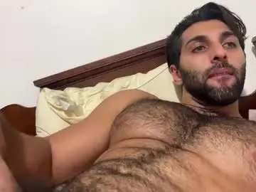 Chaturbate Nude Webcam of fitcurvyman4fun_69