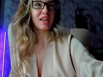 Chaturbate Adult Video Chat of foxy_blond