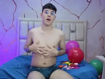 Chaturbate Free Porn Cam of ianblake_