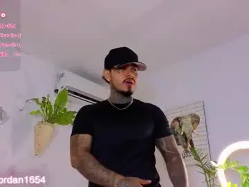 Chaturbate Free Live Porn of jordansmiith_