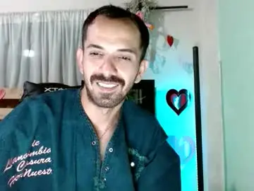 Chaturbate Live Sex Cam of tomas_gerauld