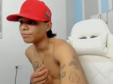 Chaturbate Watch Live Sex Cams of andykings_1