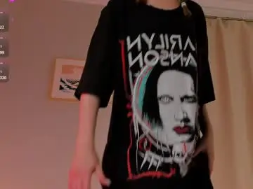 Chaturbate Live Sex Cam of darklycurious