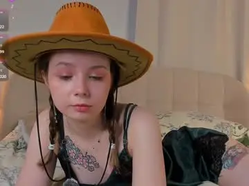 Chaturbate Adult Webcams of darklycurious