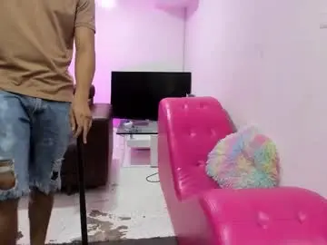 Chaturbate Live Sex Cam of handsomeboys19