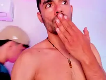 Chaturbate Live Porn of handsomeboys19