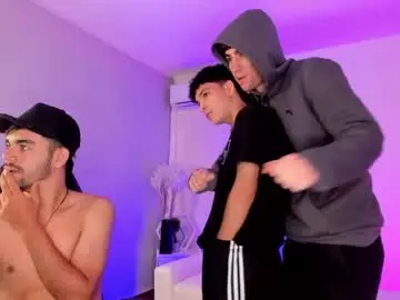 Chaturbate Live Sex of handsomeboys19