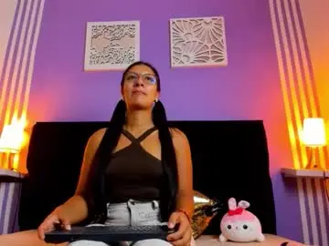 Chaturbate Nude Webcam of tall_hot_brunette