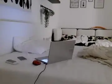 Chaturbate Live Sex of apollobest77