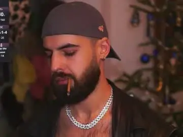 Chaturbate Free Live Porn of hairyrobxxx