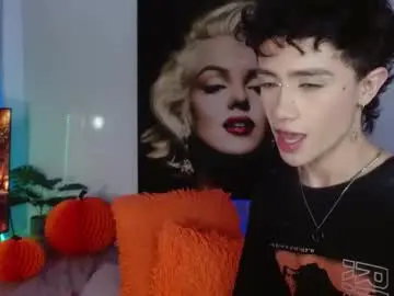 Chaturbate Adult Video Chat of maxiy_001