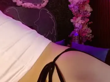 Chaturbate Nude Webcam of sweet_roxanee