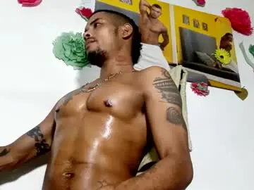 Chaturbate Sex Cam of lucascastrohot