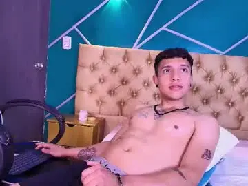 Chaturbate Best Webcam of hennesyy_