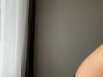 Chaturbate Private Sex Chat of very_hot_japanese_girl