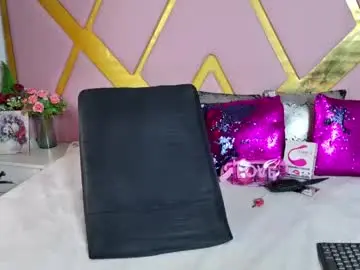 Chaturbate Watch Live Sex Cams of shellbydior