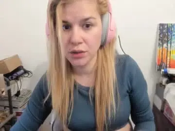 Chaturbate Sex Chat of artsyandcraftsy_