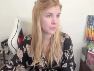 Chaturbate Nude Webcam of artsyandcraftsy_