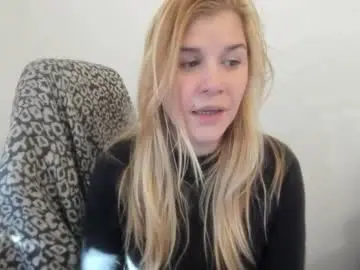 Chaturbate Live Porn of artsyandcraftsy_