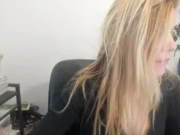 Chaturbate Adult Webcam of artsyandcraftsy_